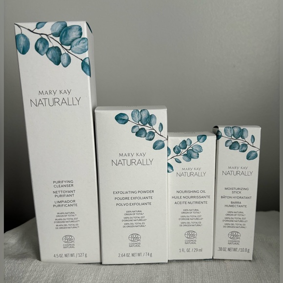 Mary Kay Naturally Skincare Bundle